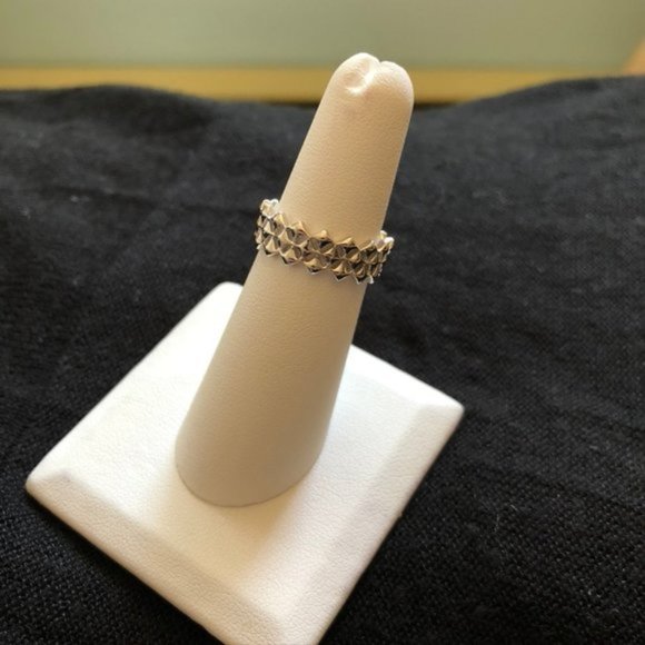 STERLING SILVER STUDDED RING - Picture 2 of 2